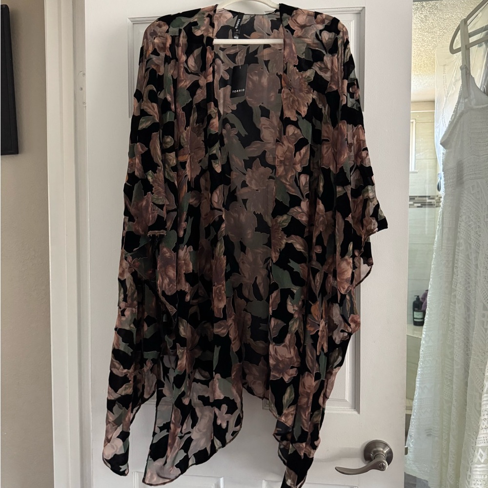 Torrid Floral Kimono Cardigan